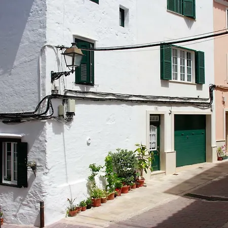 בית נופש Es Badiu *